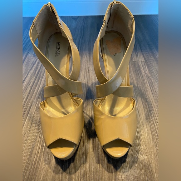 MICHAEL by Michael Kors Nude Heels Size 11 - Picture 1 of 9